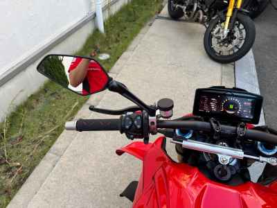 Ducati Streetfighter V4S 2025