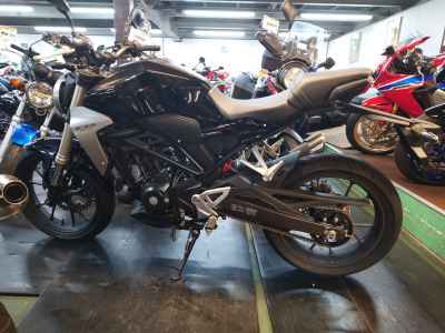 Honda CB250R 2018