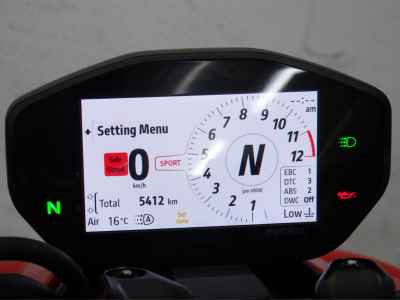 Ducati Streetfighter V2 2022