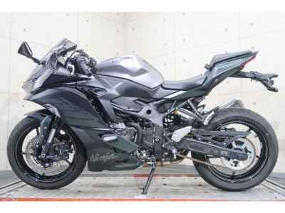 Kawasaki Ninja ZX-4R SE 2025