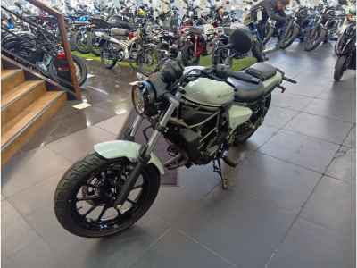 Kawasaki Eliminator 400 2023