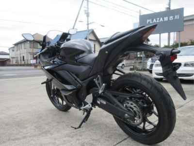 Yamaha YZF-R3 2025