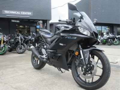 Yamaha YZF-R3 2025