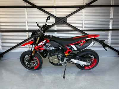 Ducati Hypermotard 698 Mono RVE 2024