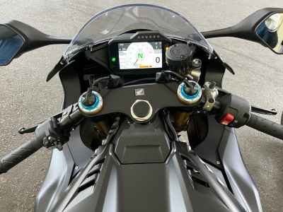 Honda CBR1000RR-R FB SP 2025