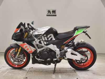 Aprilia Tuono V4 Factory 2017