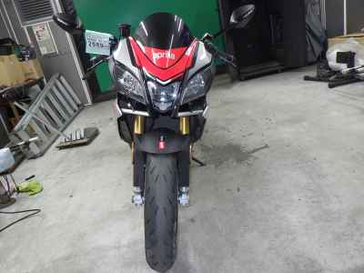 Aprilia Tuono V4 Factory 2017