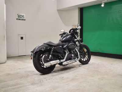 Harley-Davidson Sportster Iron XL883N 2013
