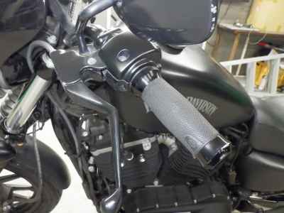 Harley-Davidson Sportster Iron XL883N 2013