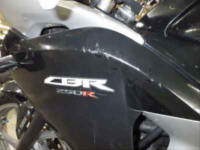 Honda CBR250R 2011