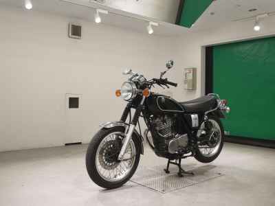 Yamaha SR400 2020