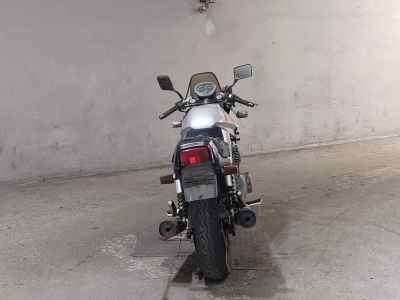 Suzuki GSX400S Katana