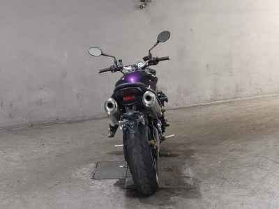 Triumph Street Triple 2011