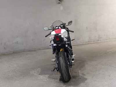 Yamaha YZF-R7 2022