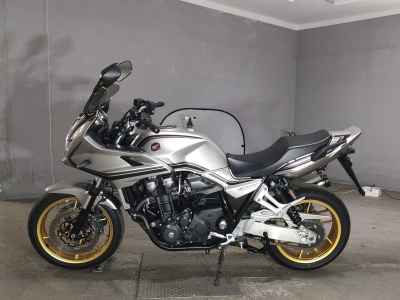Honda CB1300 Super Boldor 2022