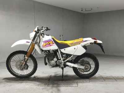 Suzuki DR250R