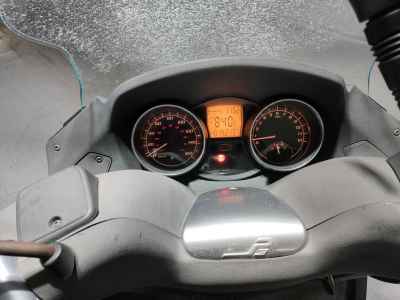 Piaggio MP3 250LT