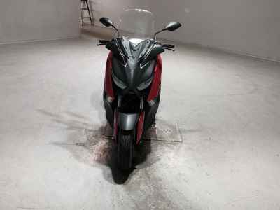 Yamaha XMAX 250