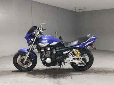 Yamaha XJR400 2005
