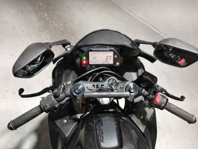 Yamaha YZF-R25