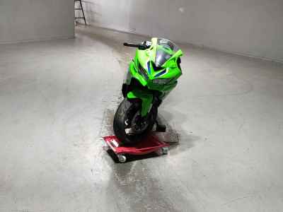 Kawasaki Ninja ZX-4RR 2026