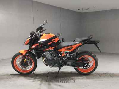 KTM 890 Duke GP