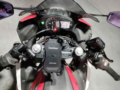 Yamaha YZF-R25