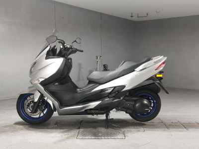 Suzuki Burgman 400 2021