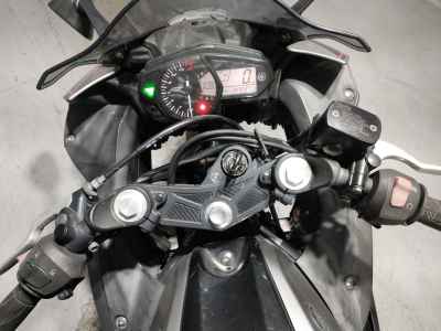 Yamaha YZF-R25
