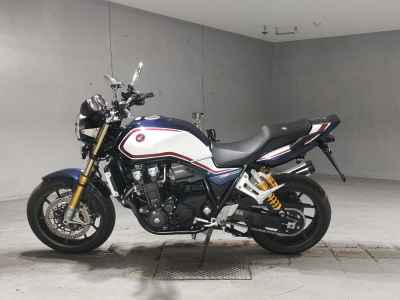 Honda CB1300SF 2024