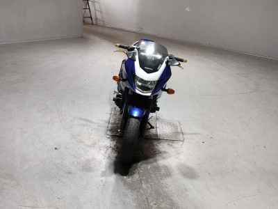 Honda CB400 Super Boldor 2019