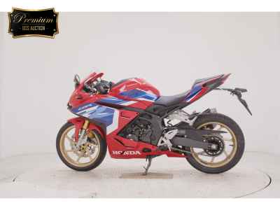 Honda CBR250RR 2023