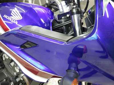 Honda CB400 Super Boldor 2024