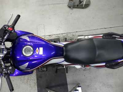 Honda CB400 Super Boldor 2024