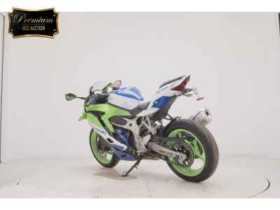 Kawasaki Ninja ZX-4RR 2024