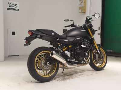 Kawasaki Z900RS 2025