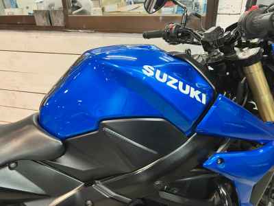 Suzuki  2015
