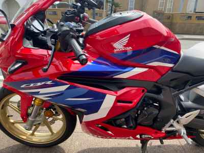 Honda CBR250RR 2023