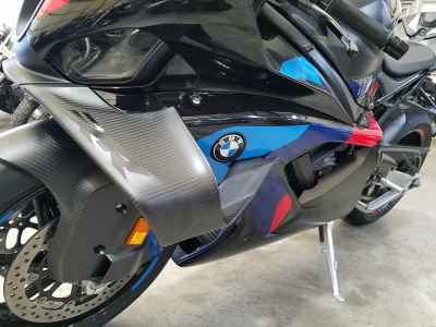 BMW M1000RR 2025