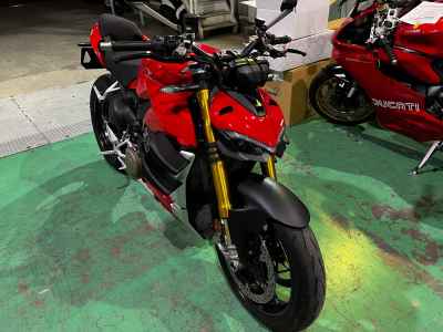 Ducati Streetfighter V4S 2021
