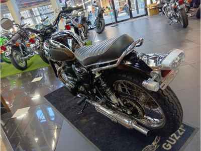 Kawasaki W800 2022