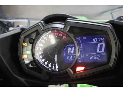 Kawasaki Ninja 400 KRT Edition 2023