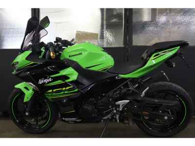 Kawasaki Ninja 400 KRT Edition 2019