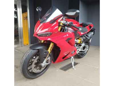 Ducati Panigale V2 2025