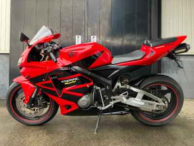 Honda CBR600RR 2005