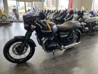 Kawasaki W800 2022