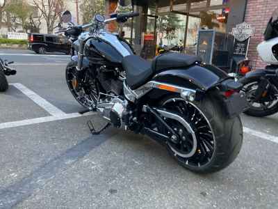 Harley-Davidson Breakout FXBR1920 2026