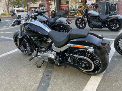Harley-Davidson Breakout FXBR1920 2026