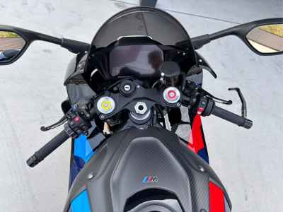 BMW M1000RR 2025