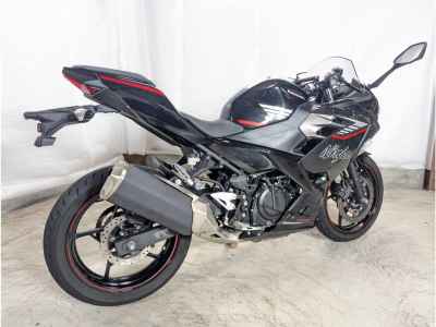 Kawasaki Ninja 400 2025